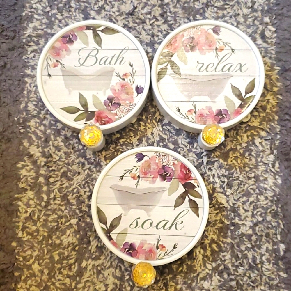 Bath Decor